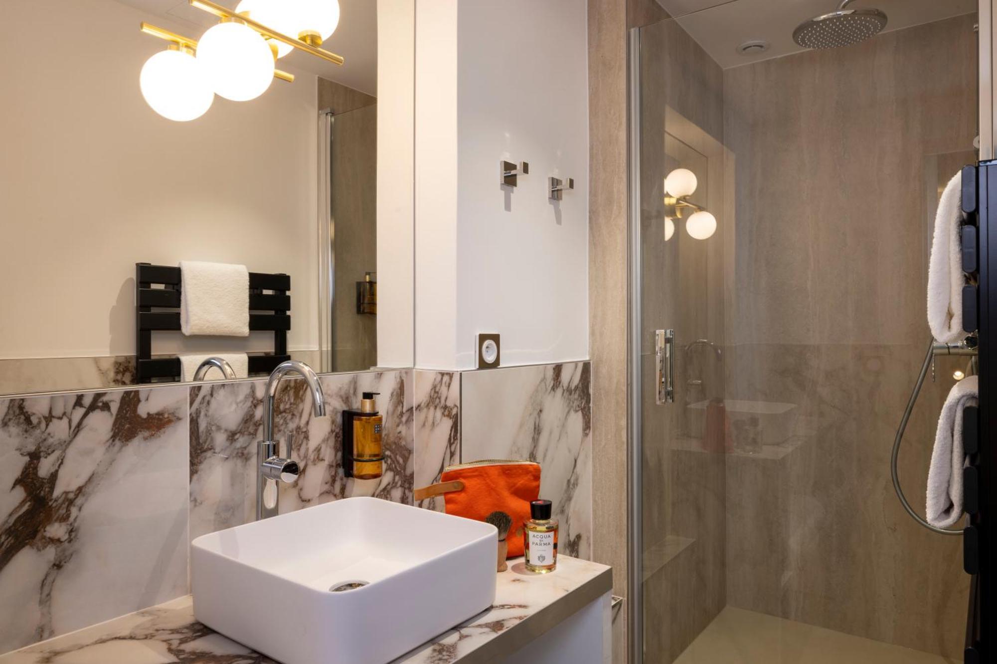 Yuna Saint-Honore - Serviced Apartments Párizs Szoba fotó